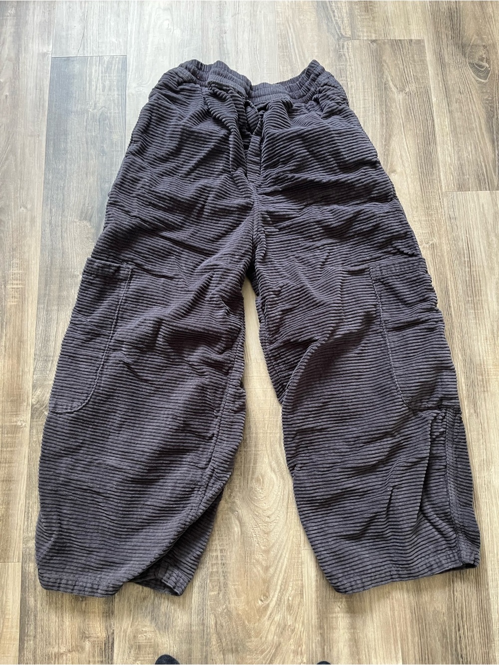Meals Women's Wide-Leg Corduroy Jeans - Dark Charcoal